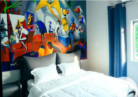  泰宁对于酒店的墙体彩绘而言更注重哪些方面？